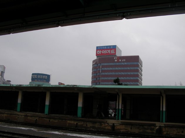 光州駅のホームから撮影した風景